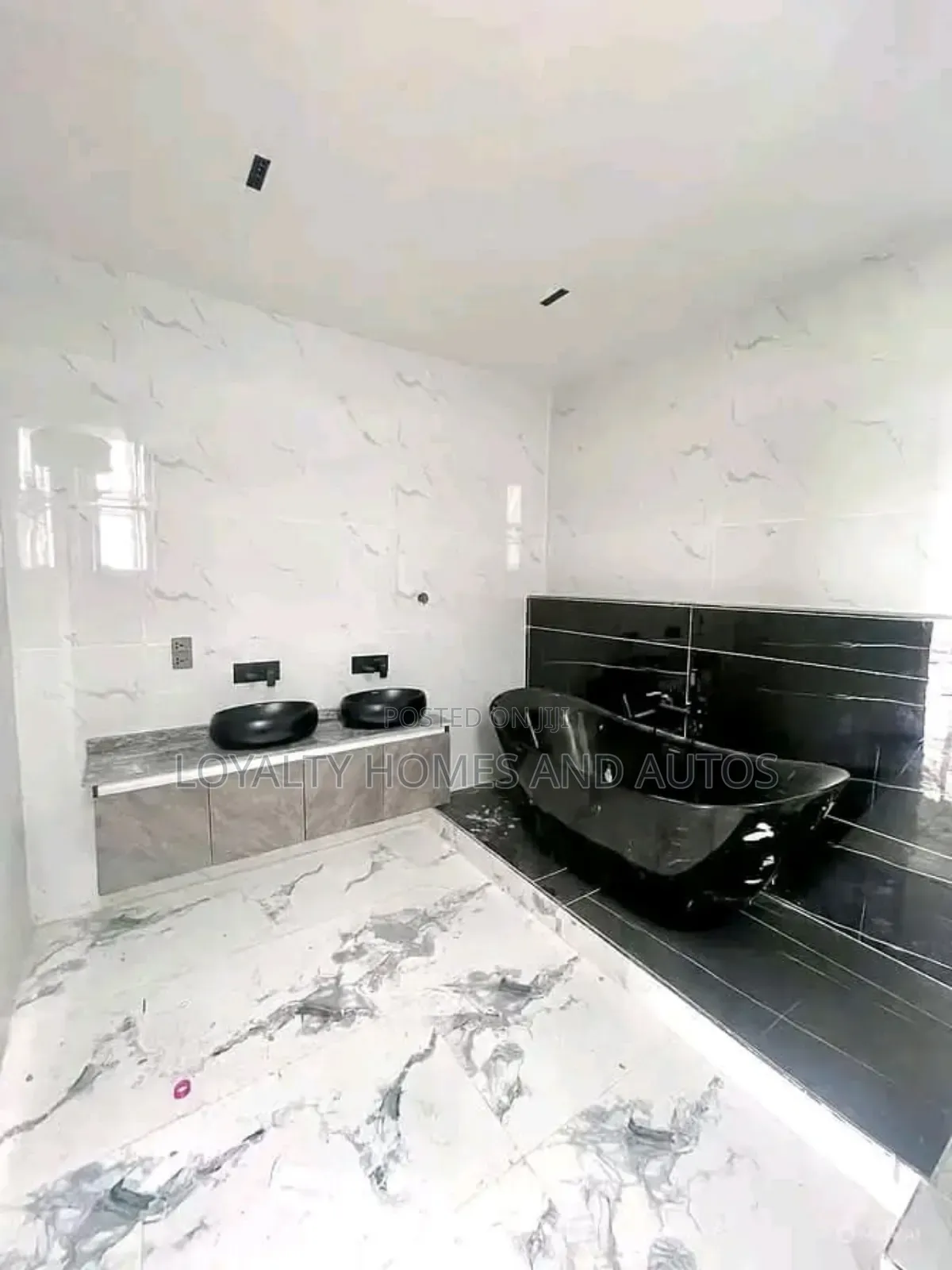 Furnished 5bdrm Duplex in Lekki Phase 1 for sale in Lekki Phase 1