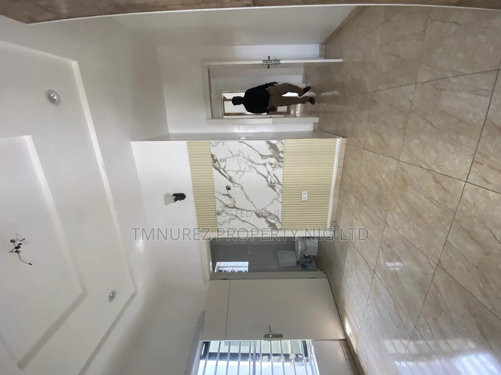 Studio Apartment in Conservation, Chevron for rent in Chevron