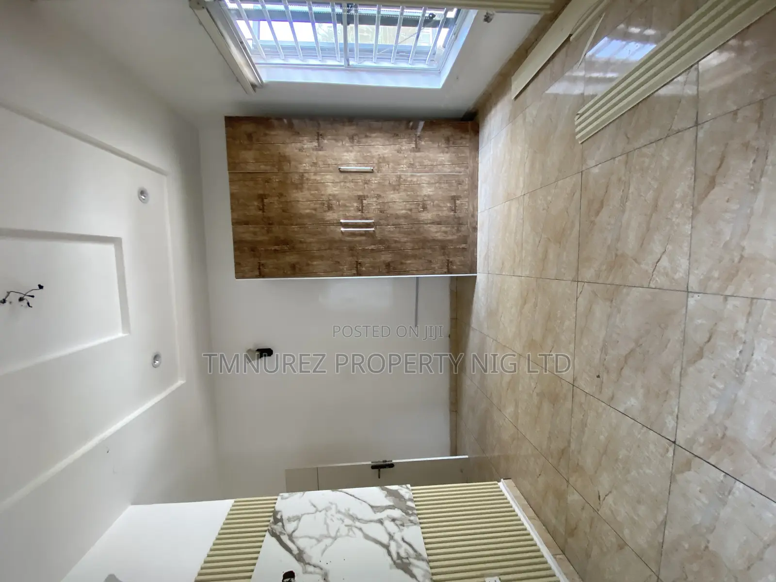 Studio Apartment in Conservation, Chevron for rent in Chevron