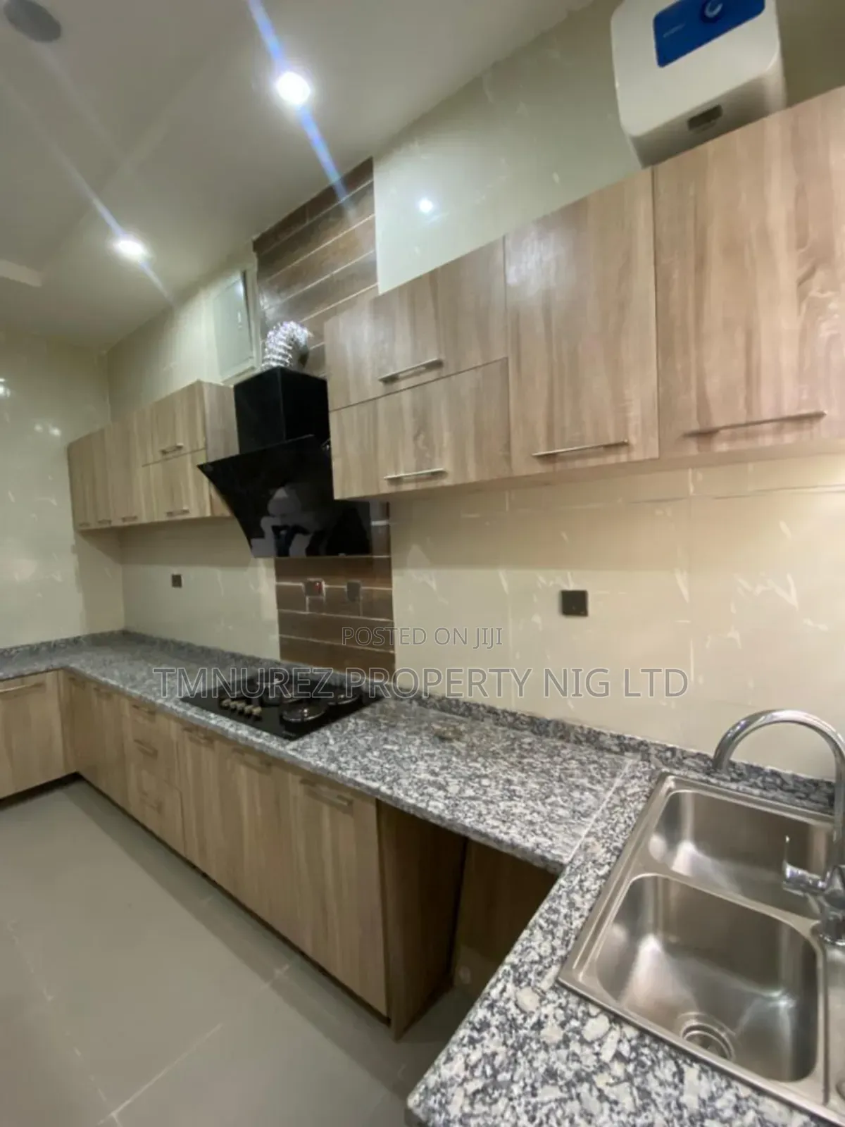 2bdrm Duplex in Haris Drive Estate, Ikota for rent in Ikota