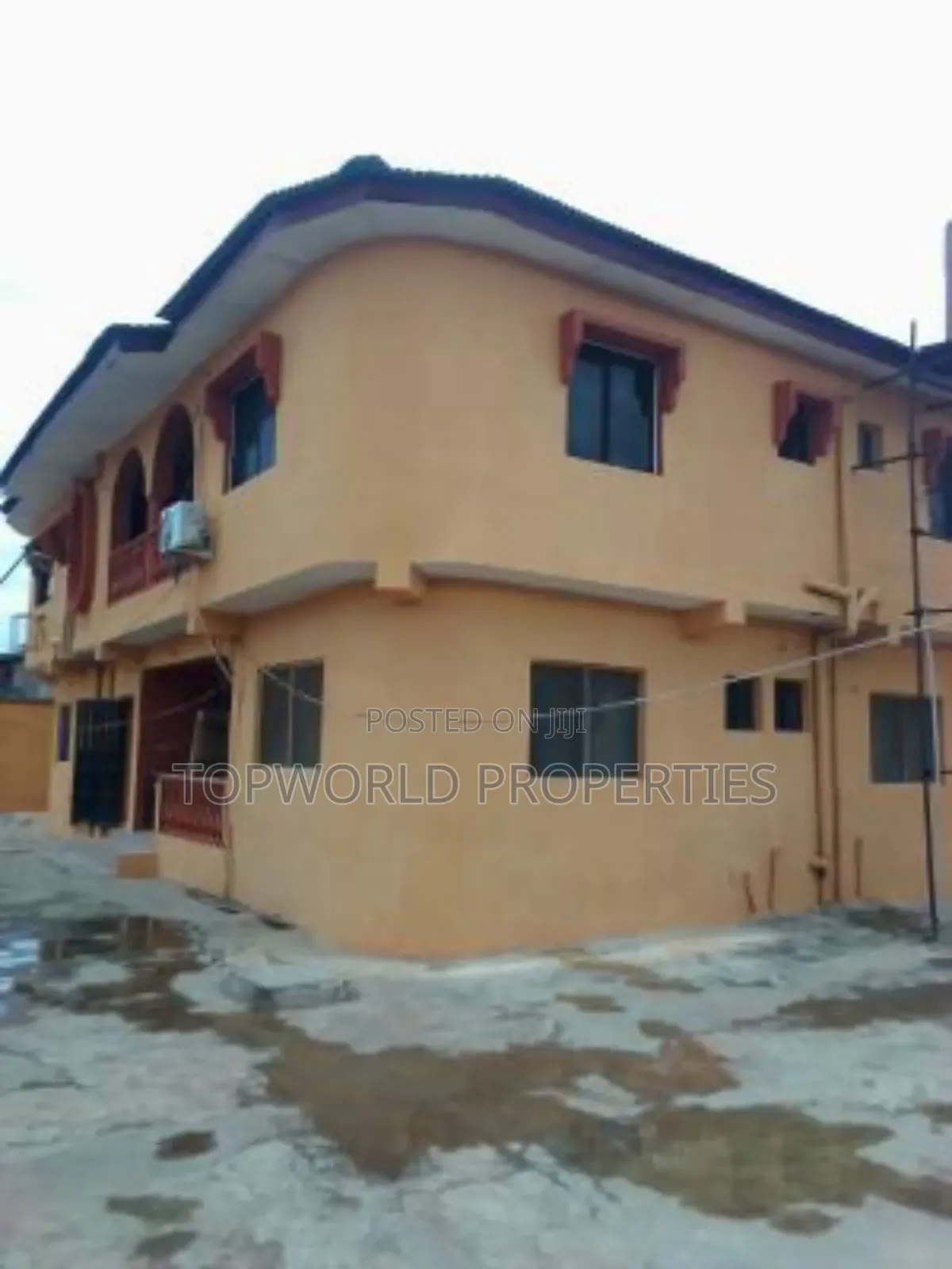 3bdrm Block of Flats in Obawole Ifako Ijaiye for sale in Ifako-Ogba