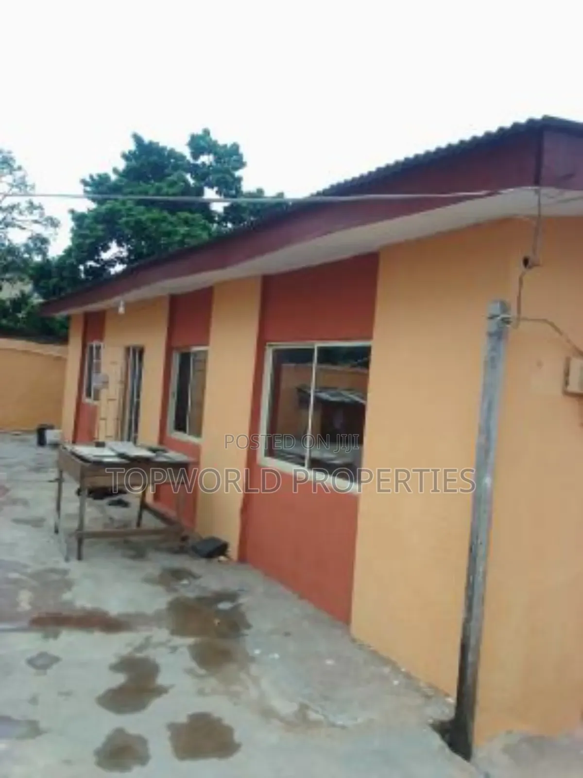 3bdrm Block of Flats in Obawole Ifako Ijaiye for sale in Ifako-Ogba
