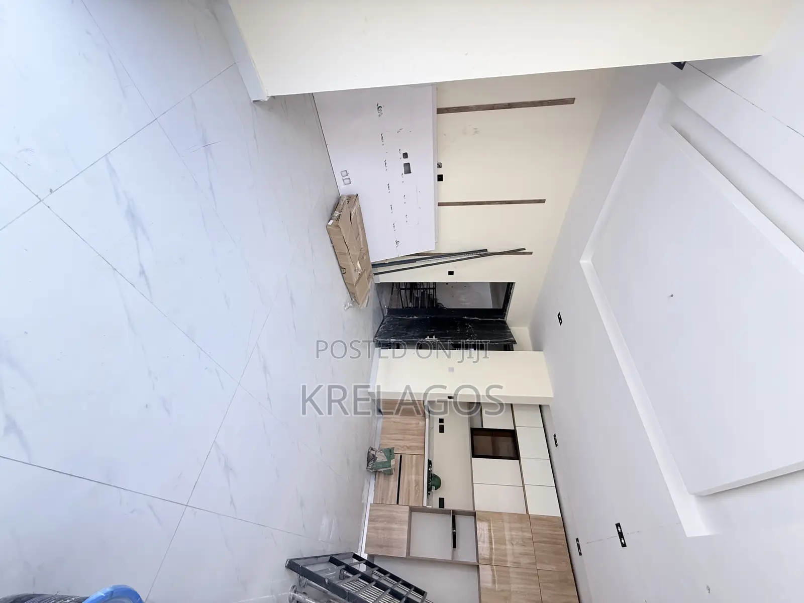 For Sale: Luxurious 2 Bedroom Apartments With Elevator Pool in Ikate in Ikate