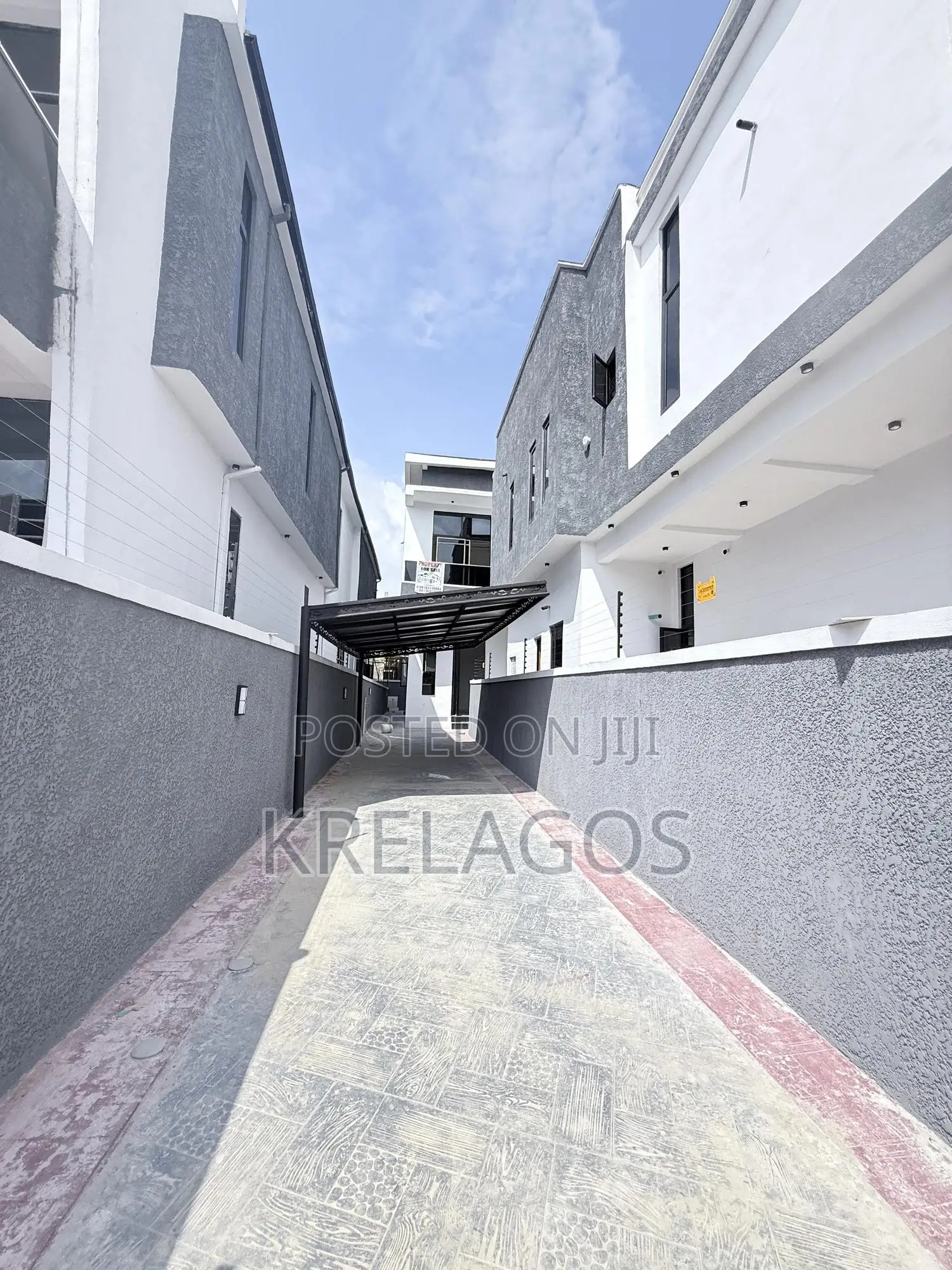 4bdrm Duplex in Sangotedo for sale in Sangotedo