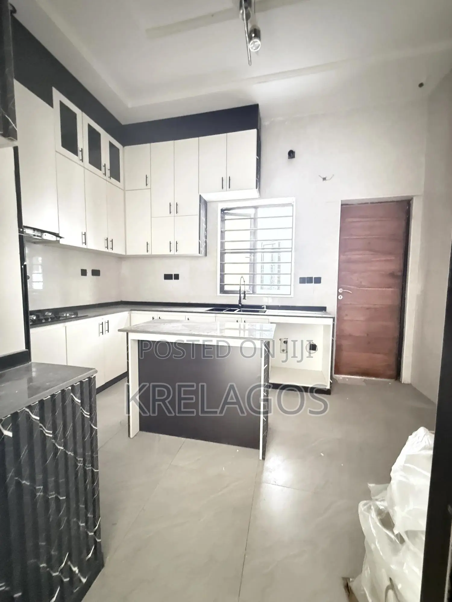 4bdrm Duplex in Sangotedo for sale in Sangotedo
