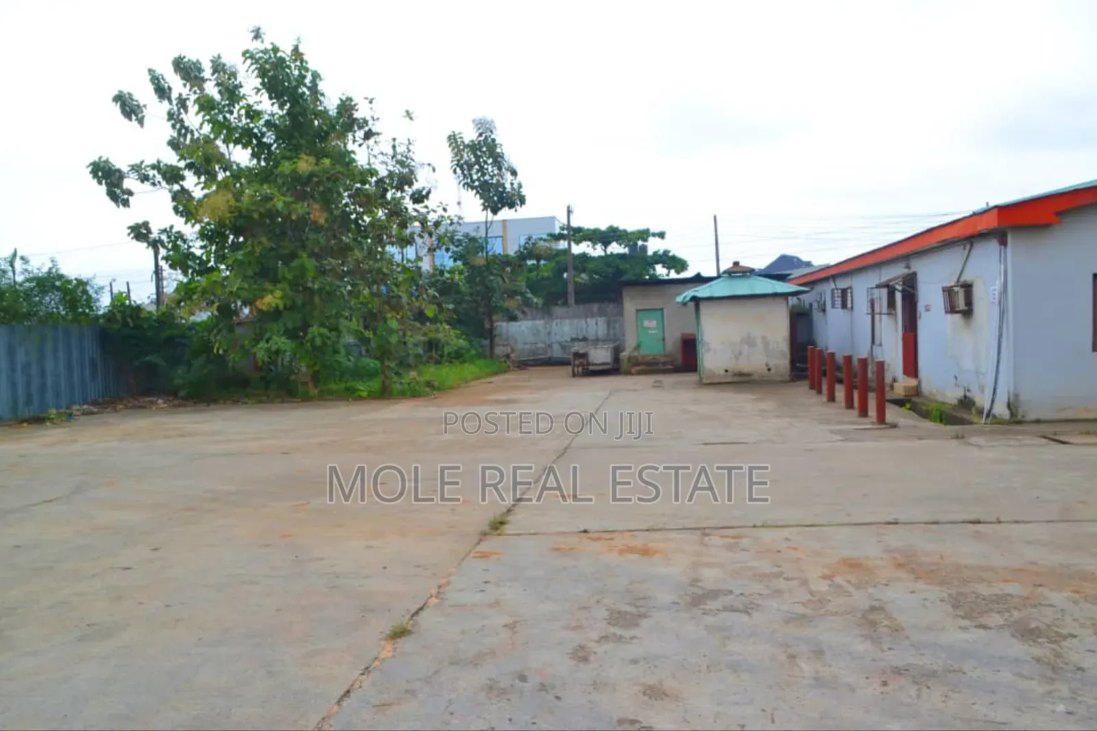 300sqm (Half Plot ) Liasu Road 247 Power Suply in Egbe / Ikotun/Igando