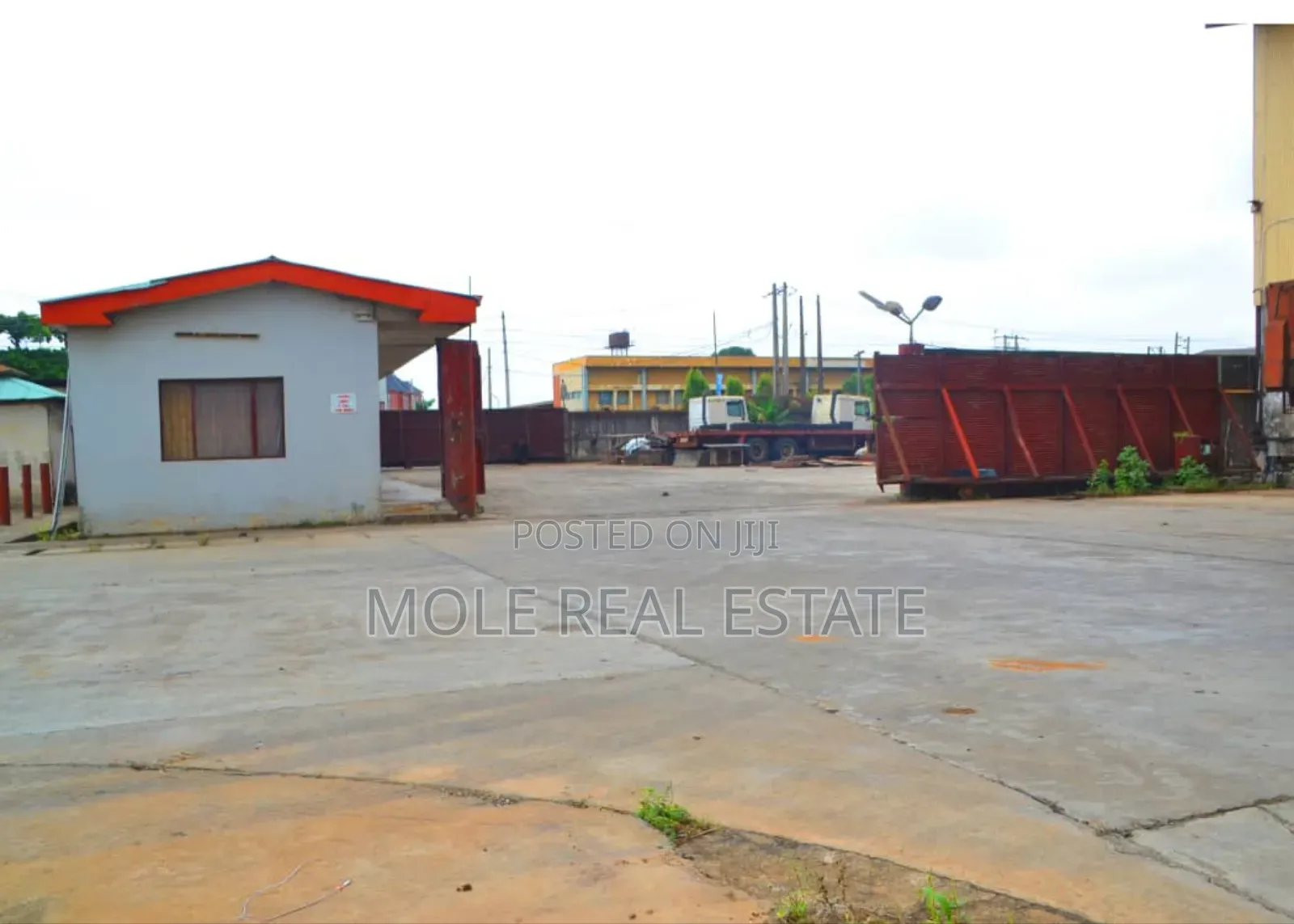 300sqm (Half Plot ) Liasu Road 247 Power Suply in Egbe / Ikotun/Igando