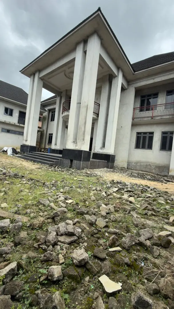 5bdrm Duplex in Peter Odili for sale in Port-Harcourt