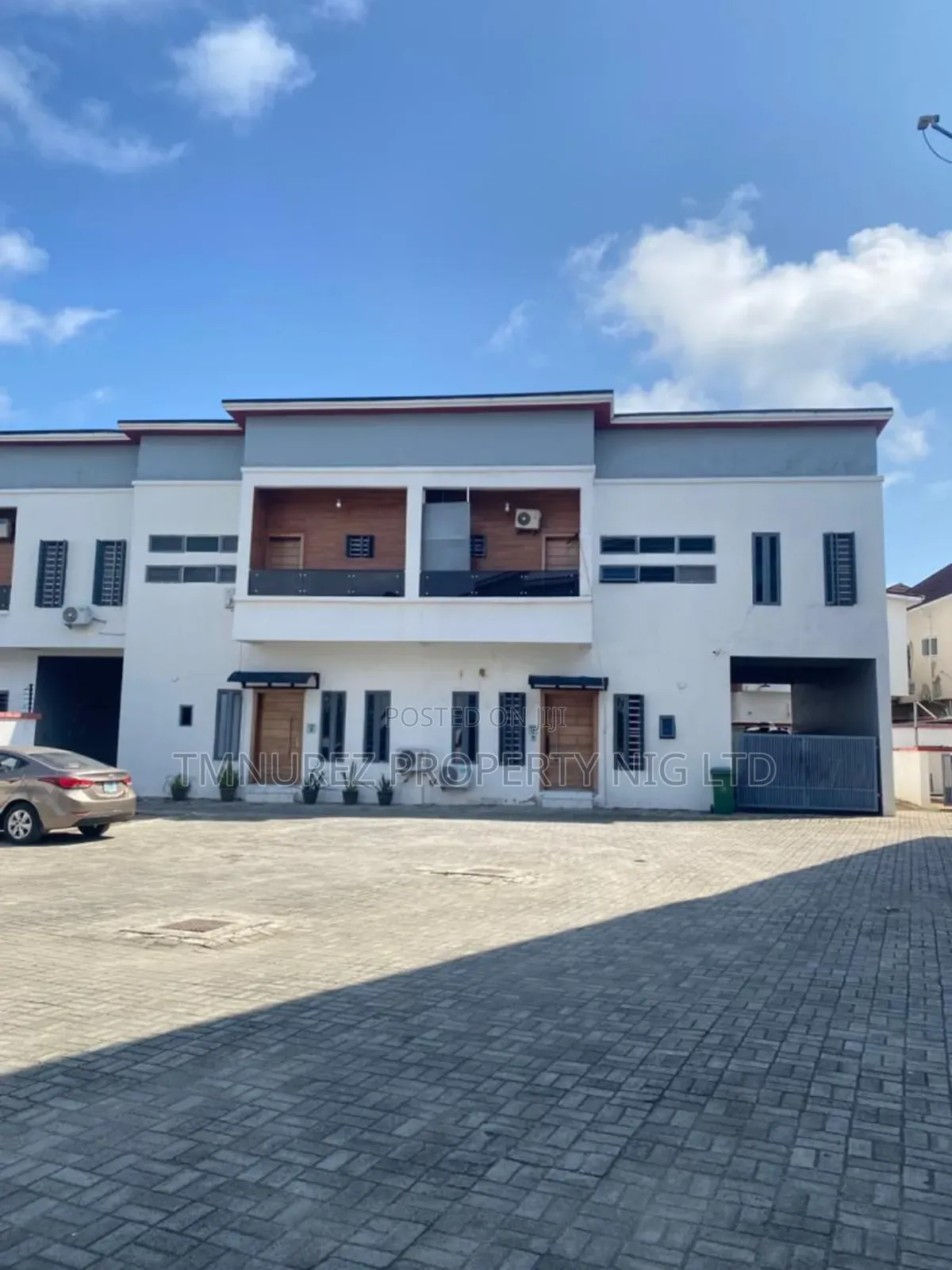 Mini Flat in Conservation Chevron for rent in Chevron