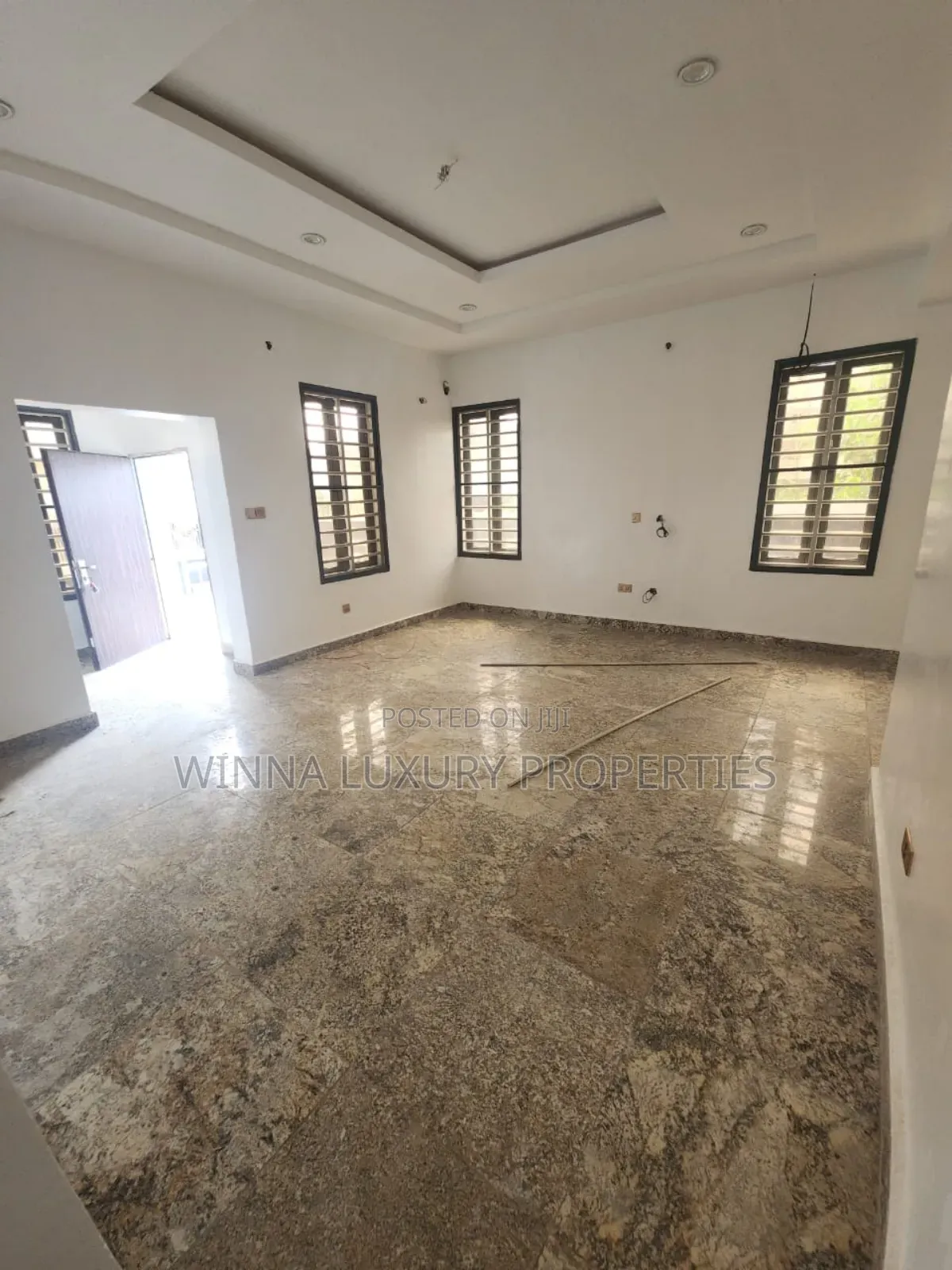 4bdrm Duplex in Gold City, Lugbe District for sale in Lugbe District