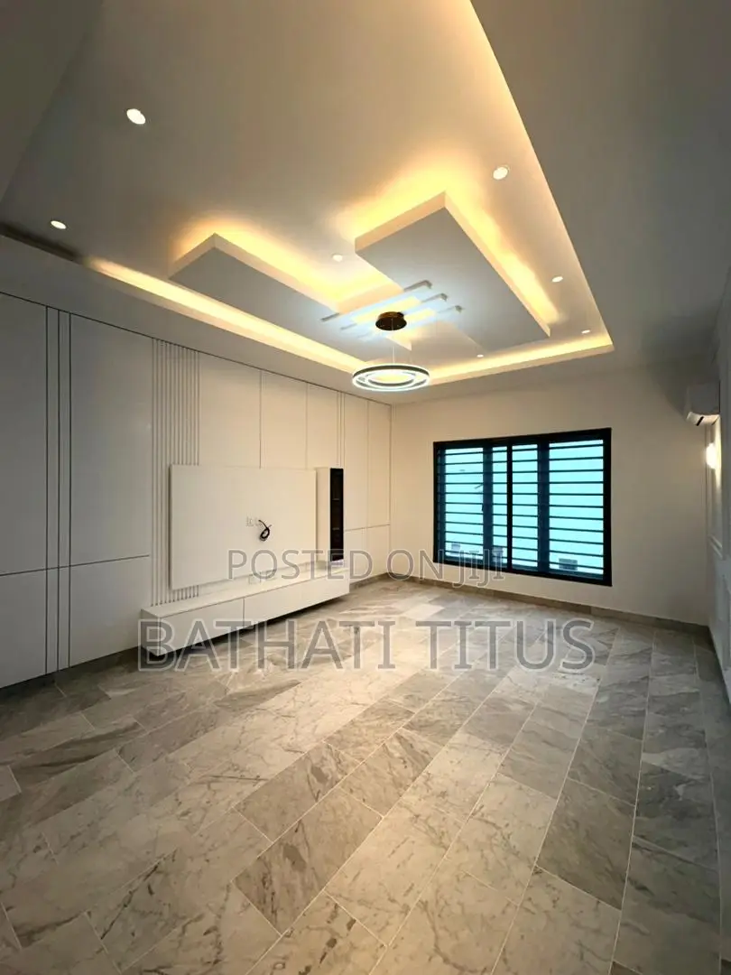 4bdrm Duplex in Smart Rocket Realty, Mbora for sale in Mbora