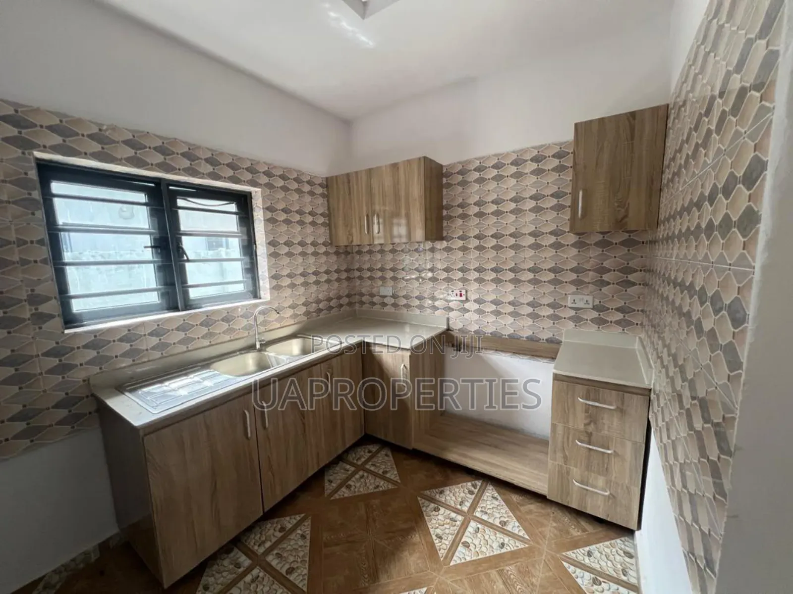 3bdrm Bungalow in Peak Estate Phase Ii, Awoyaya for sale in Awoyaya