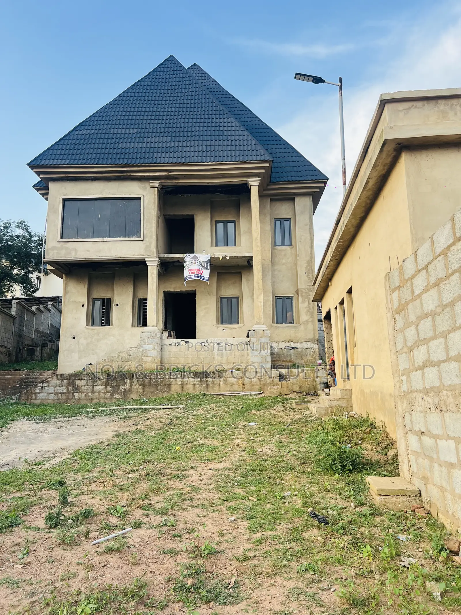 6bdrm Duplex in Admiralty Estate, Asokoro for sale in Asokoro