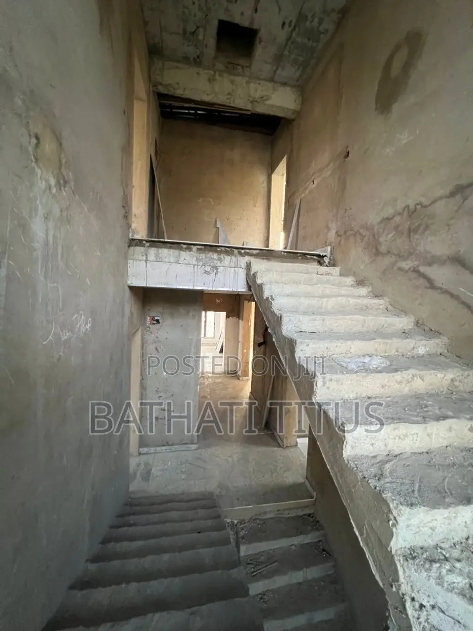 4bdrm Duplex in Life Camp for sale in Life Camp