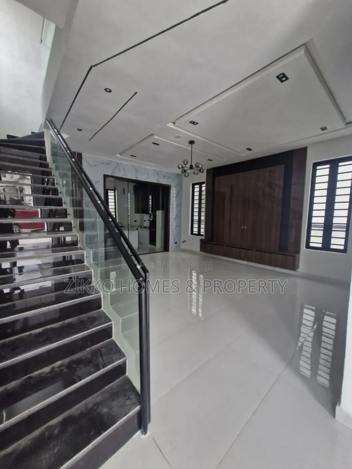 4bdrm Duplex in Ajah, Lekki for sale in Lekki