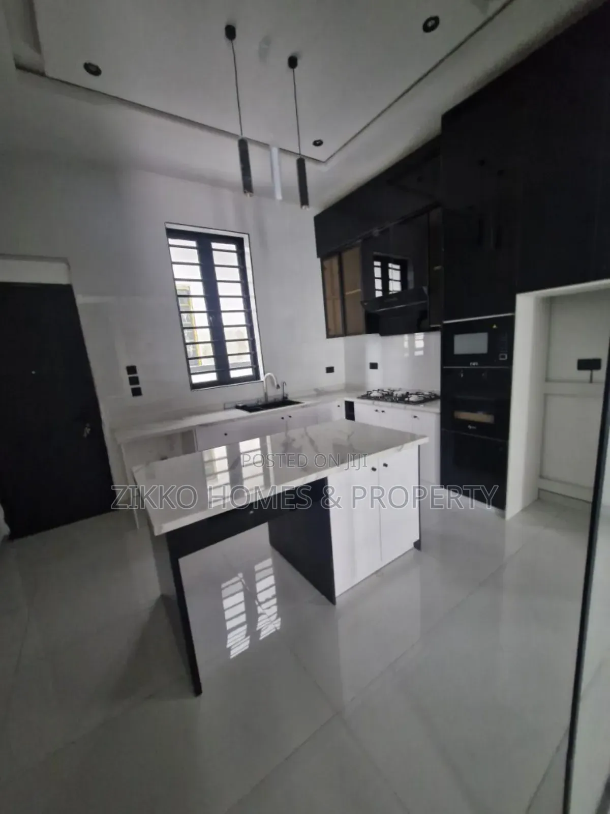 4bdrm Duplex in Ajah, Lekki for sale in Lekki