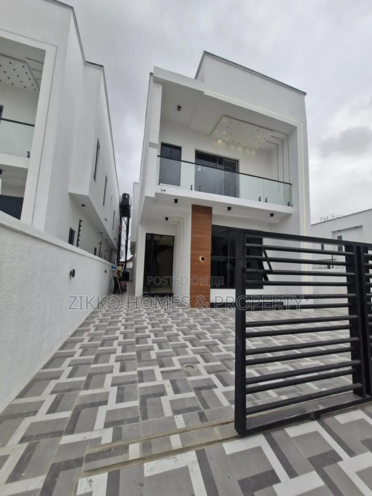 4bdrm Duplex in Ajah, Lekki for sale in Lekki