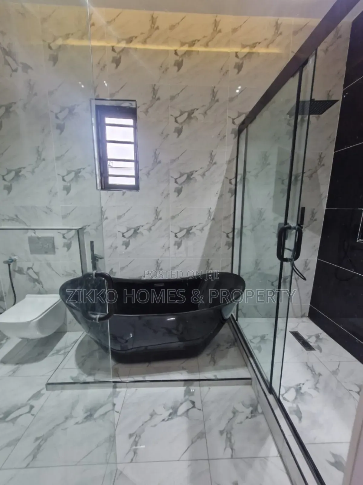 4bdrm Duplex in Ajah, Lekki for sale in Lekki