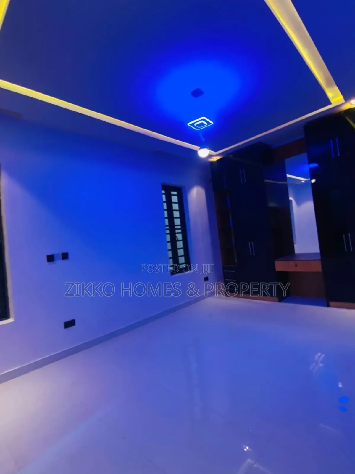 5bdrm Duplex in Lekki for sale in Lekki