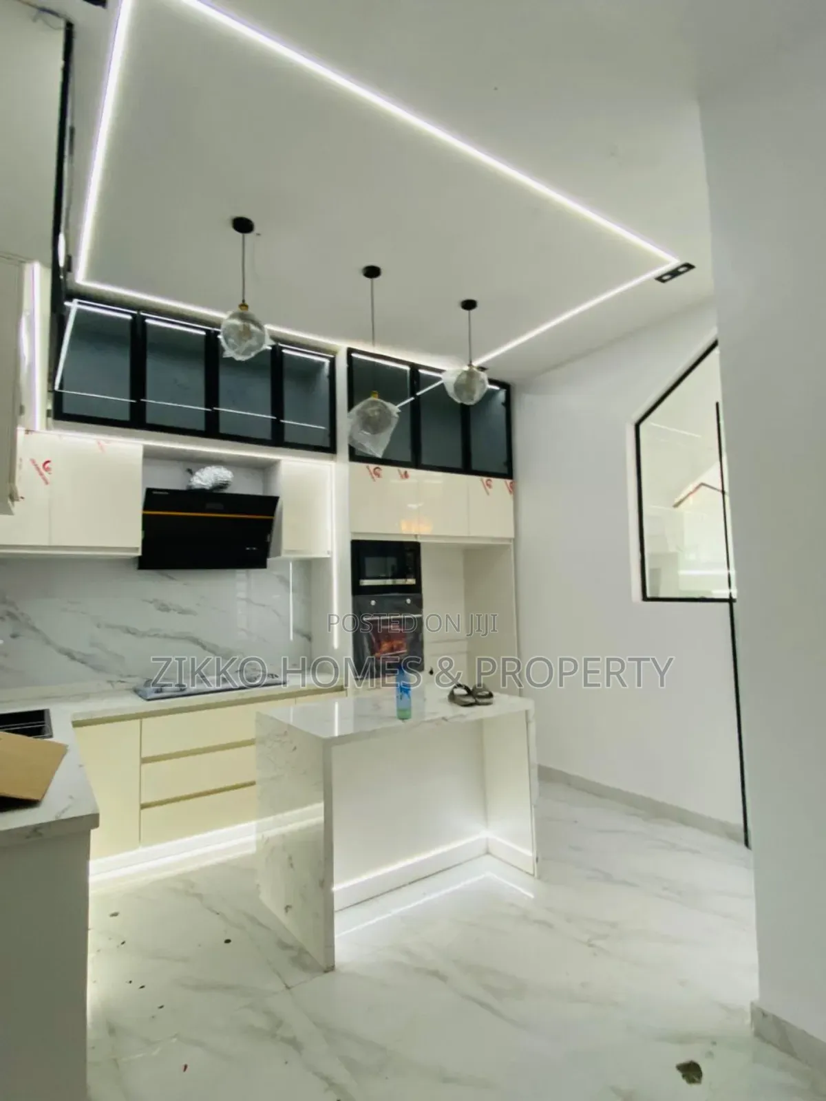 4bdrm Duplex in Ajah, Lekki for sale in Lekki