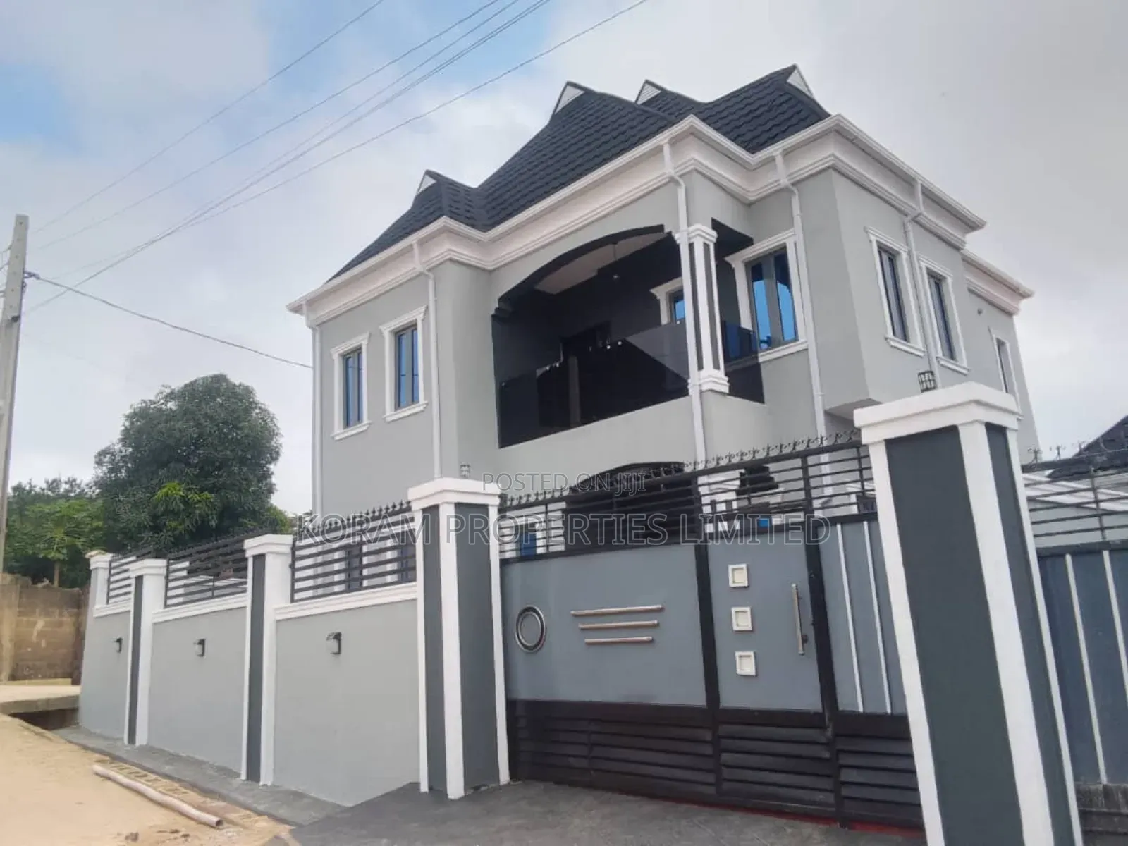 4bdrm Duplex in Akala Express for sale in Akala Express
