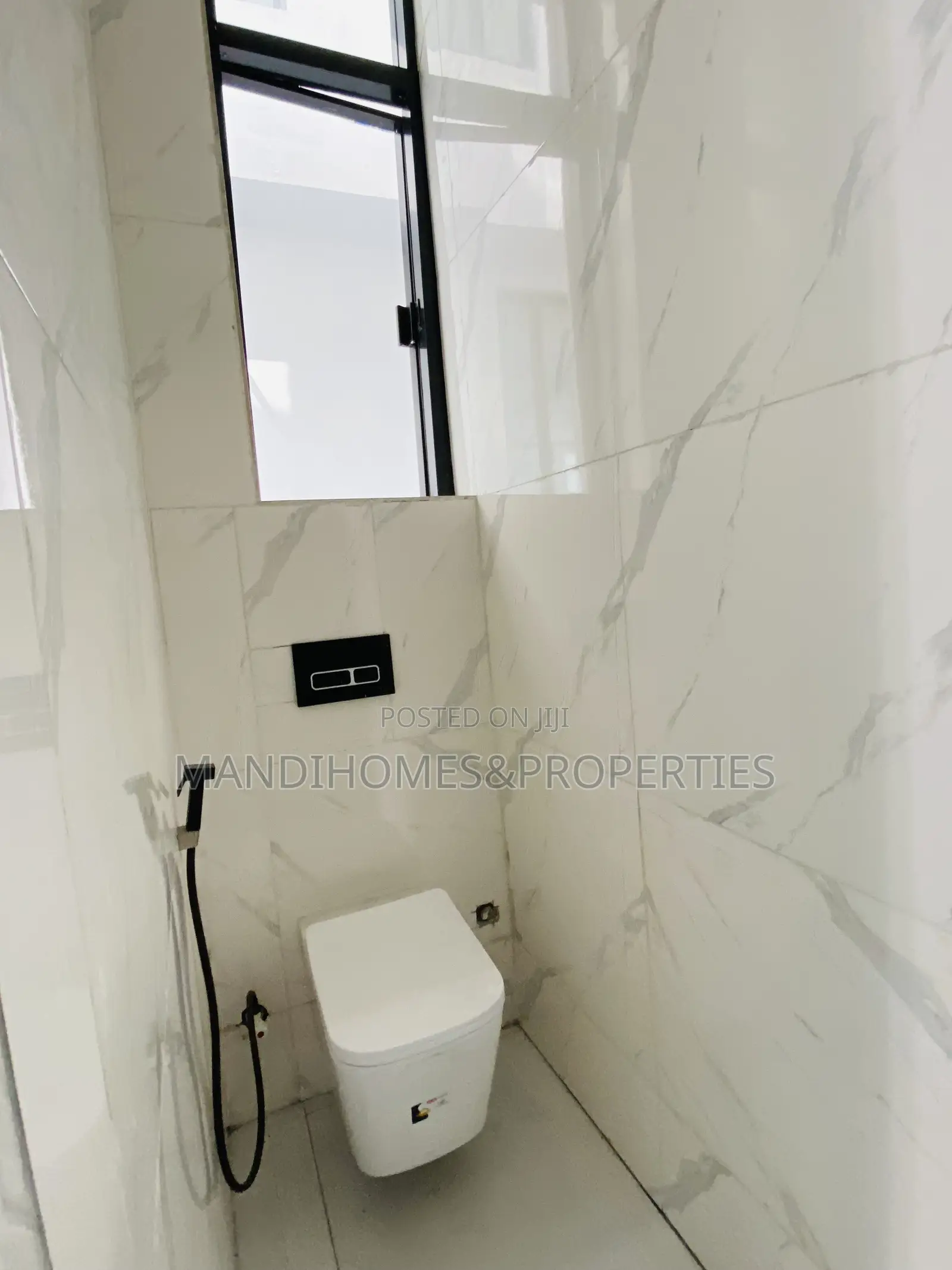 5bdrm Duplex in Lekki for sale in Lekki