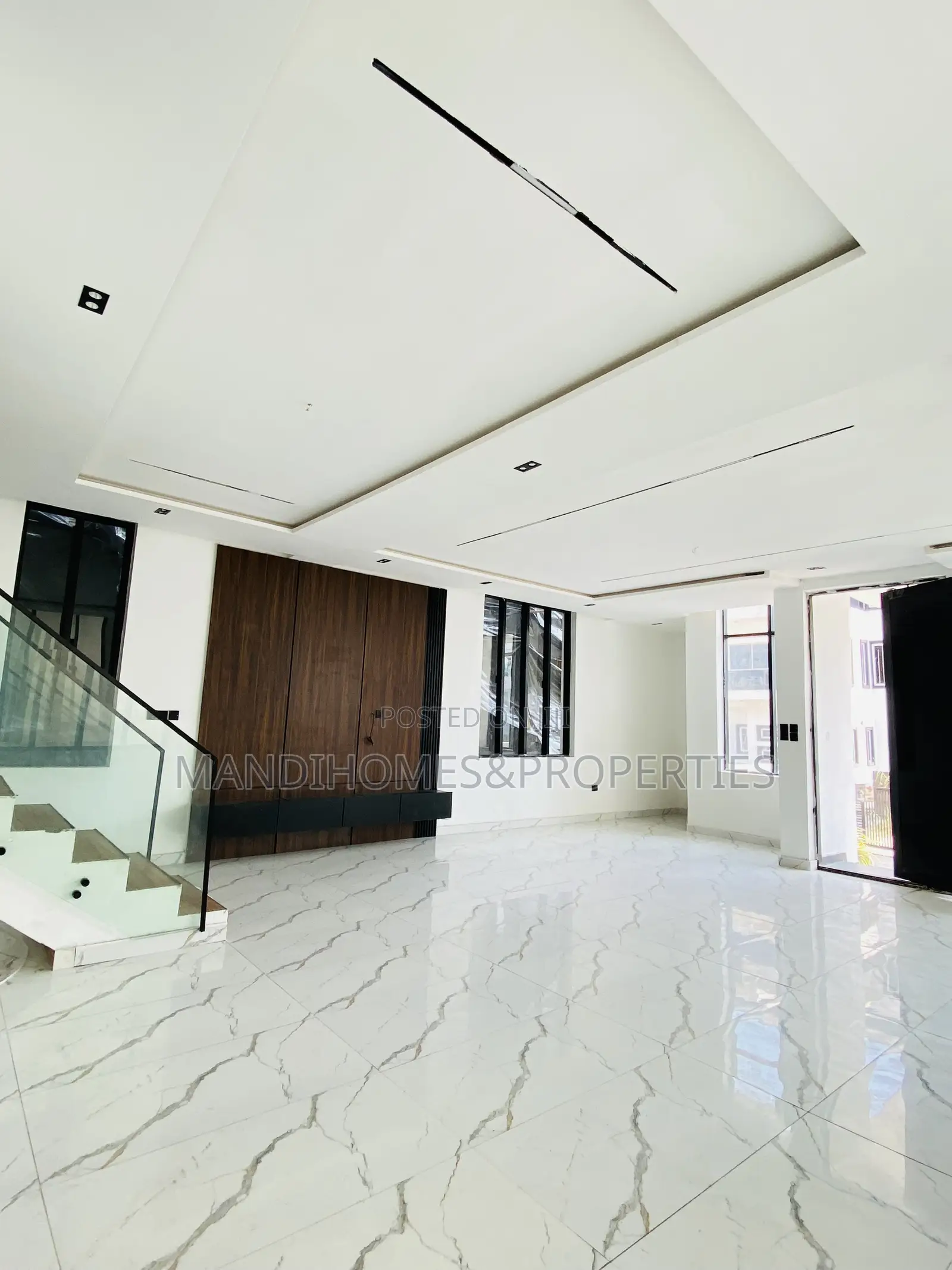 5bdrm Duplex in Lekki for sale in Lekki