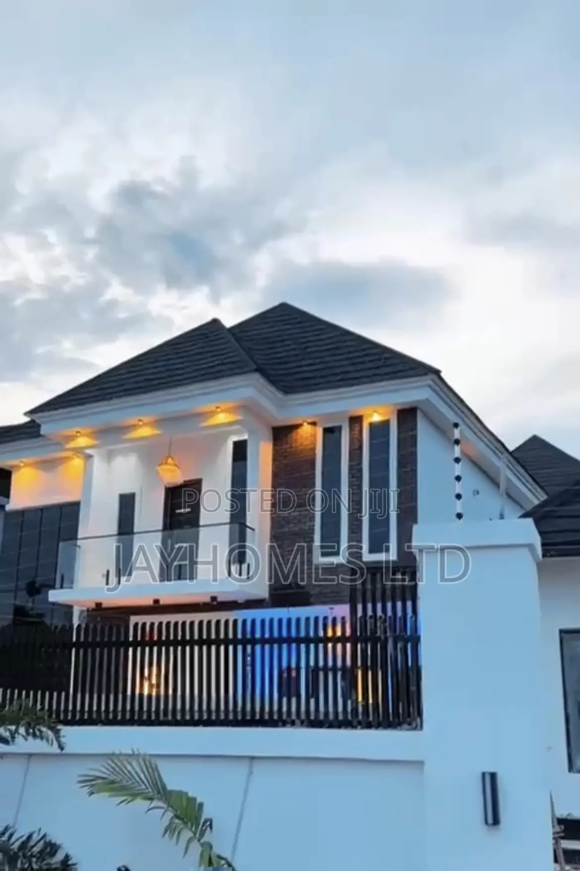 5 Bedroom Standard Duplex With Swimming Pool for Sale in Asaba in Oshimili South