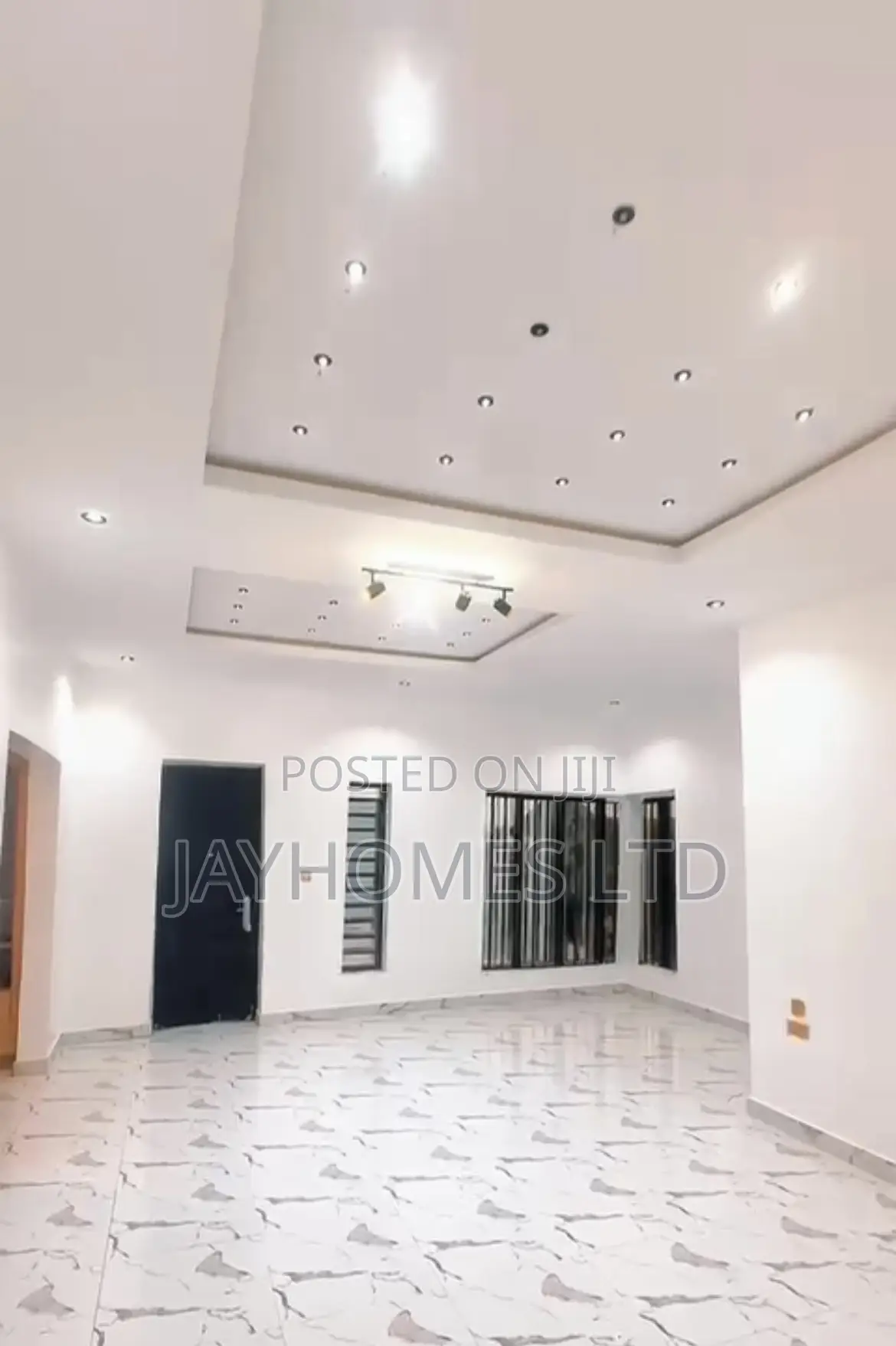 5 Bedroom Standard Duplex With Swimming Pool for Sale in Asaba in Oshimili South