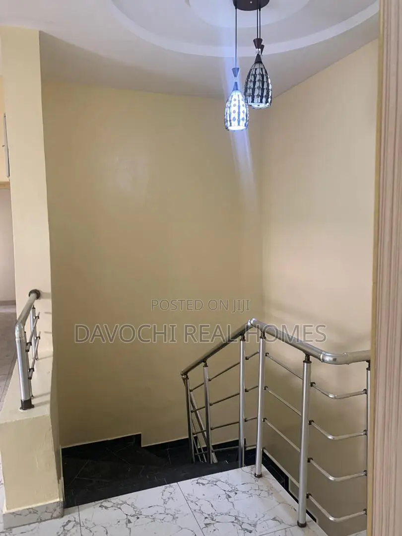 4bdrm Duplex in Ikota Villa for rent in Ikota