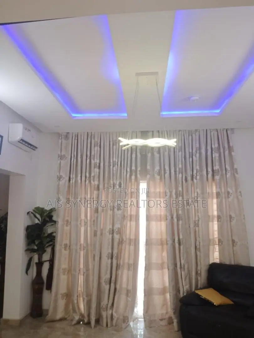 Furnished 7bdrm Duplex in Pinnock, Chevron for rent in Chevron