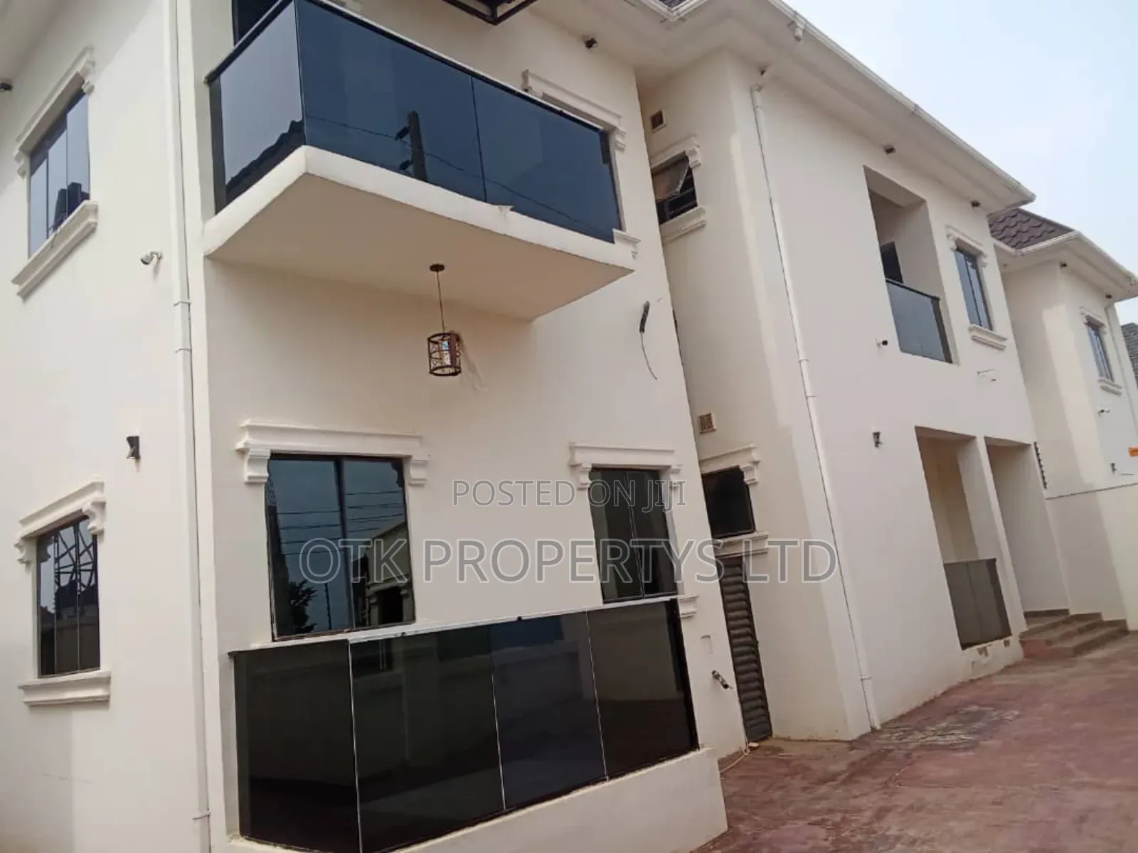 3bdrm Block of Flats in Fo1, Kubwa for sale in Kubwa