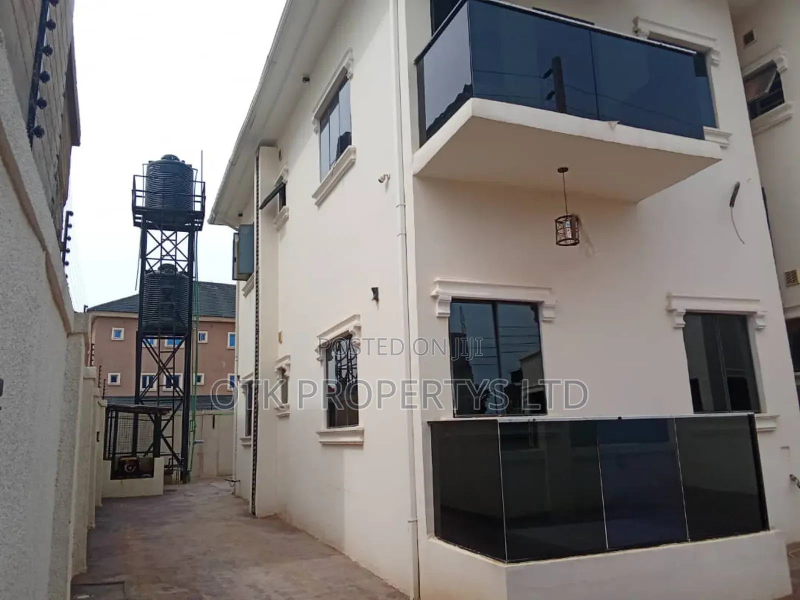 3bdrm Block of Flats in Fo1, Kubwa for sale in Kubwa