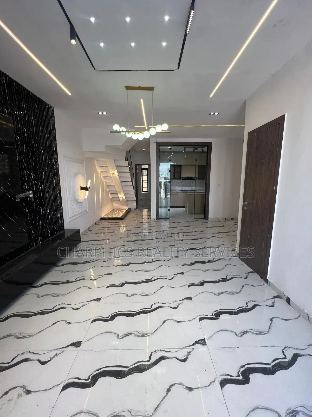 4bdrm Duplex in Ikota for sale in Ikota