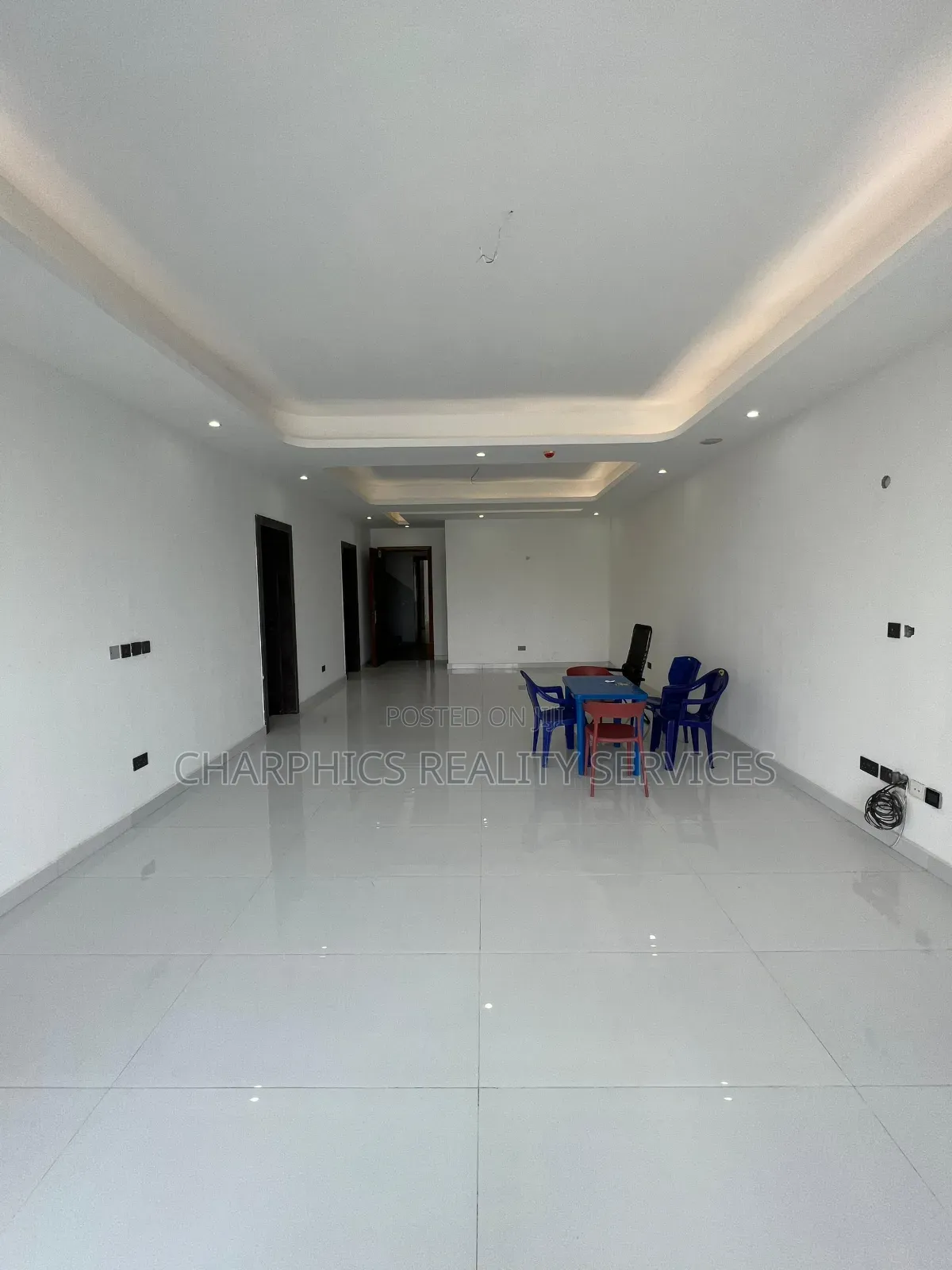 2bdrm Apartment In Lekki Phase 1 For Sale in Lekki Phase 1