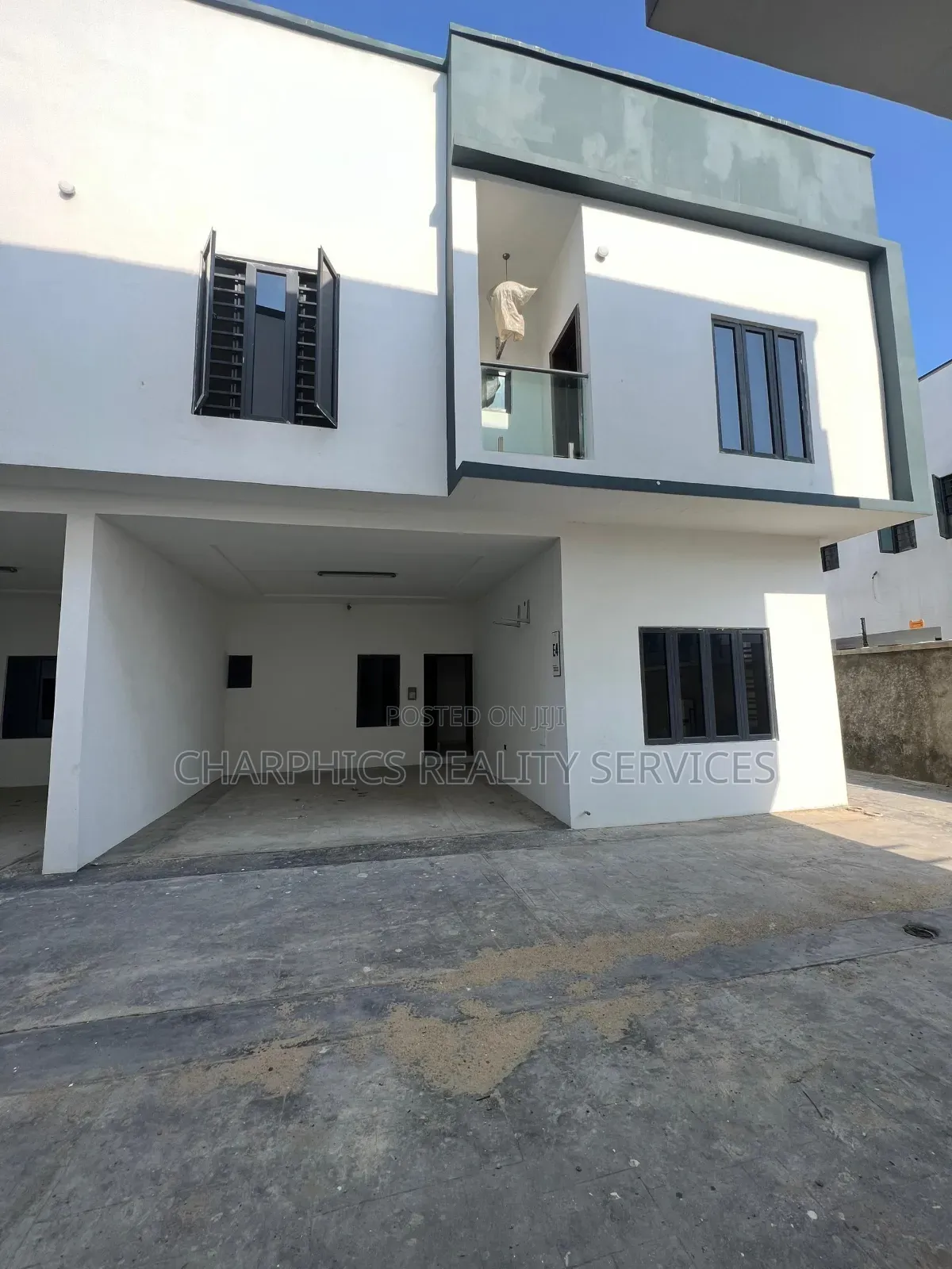 4bdrm Duplex in Lekki Phase 2 for sale in Lekki Phase 2