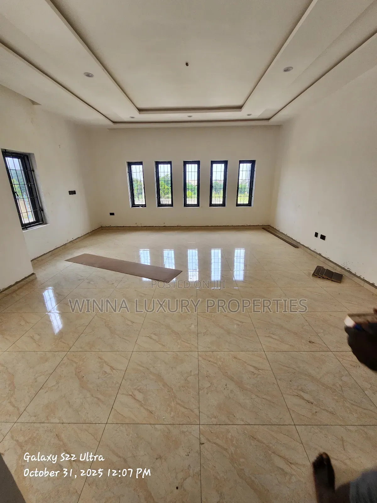 5bdrm Duplex in Sun Rise Estate...., Lugbe District for sale in Lugbe District