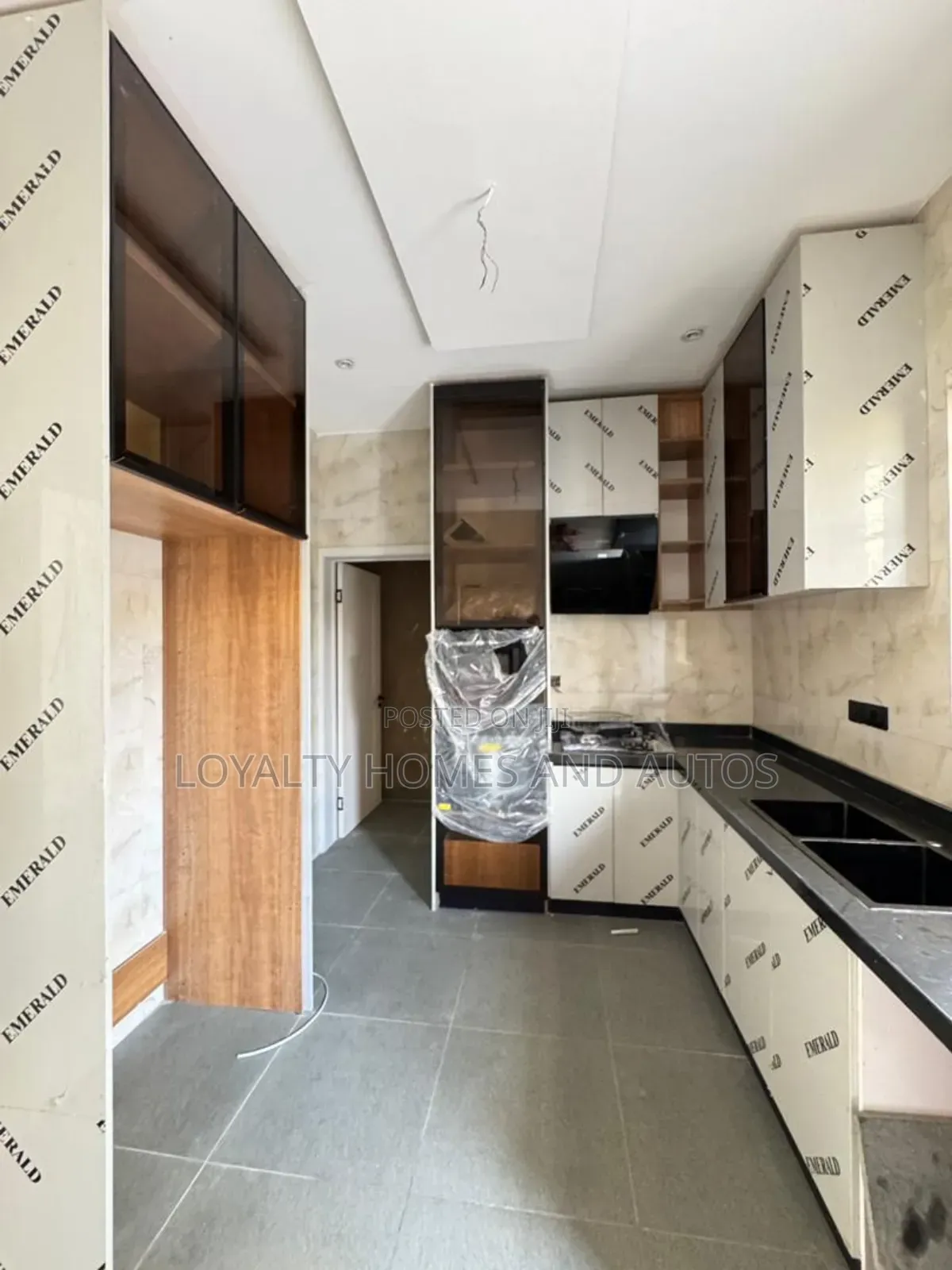 Furnished 4bdrm Duplex in GRA Phase 1 for sale in GRA Phase 1