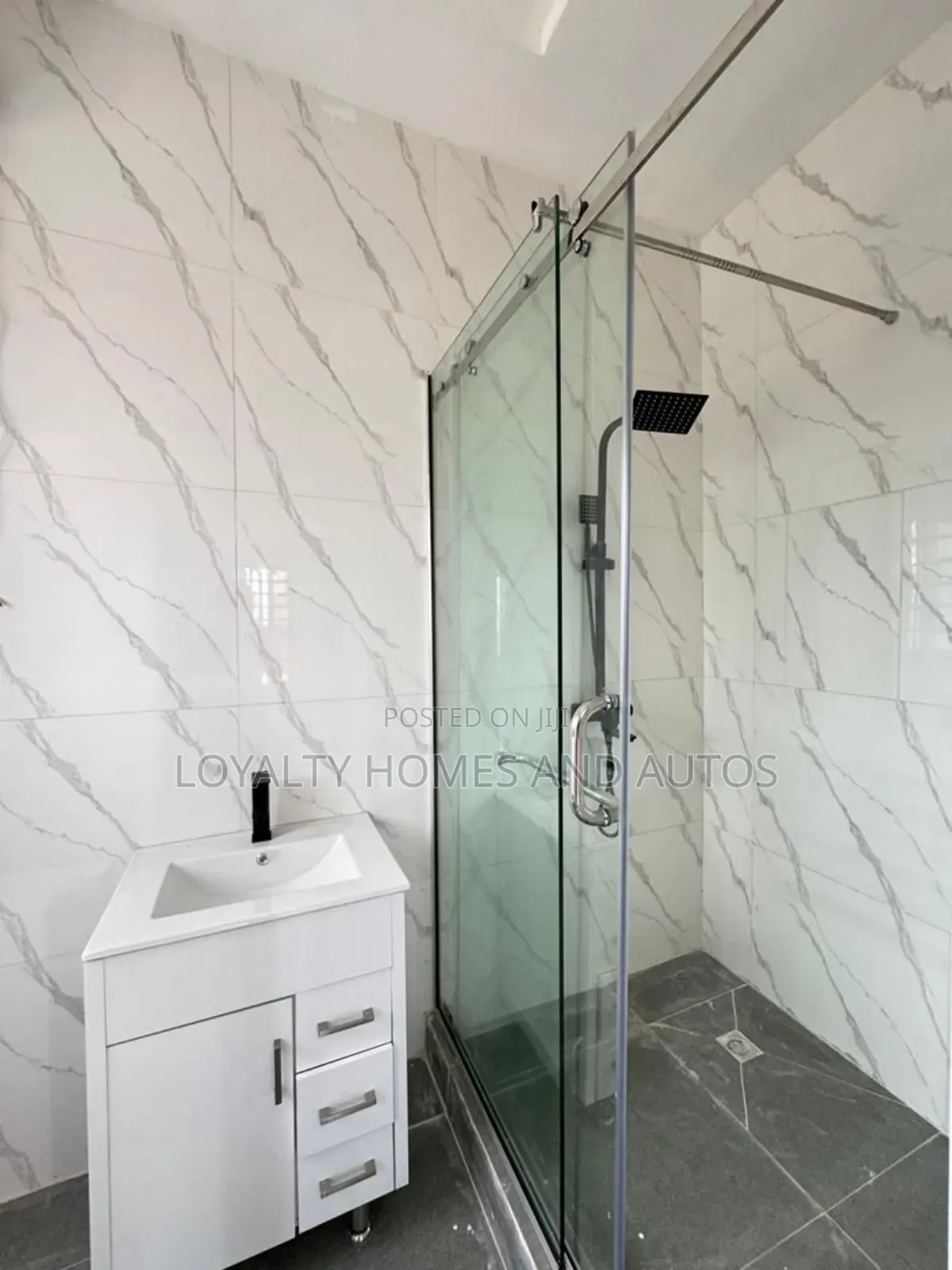 Furnished 4bdrm Duplex in GRA Phase 1 for sale in GRA Phase 1