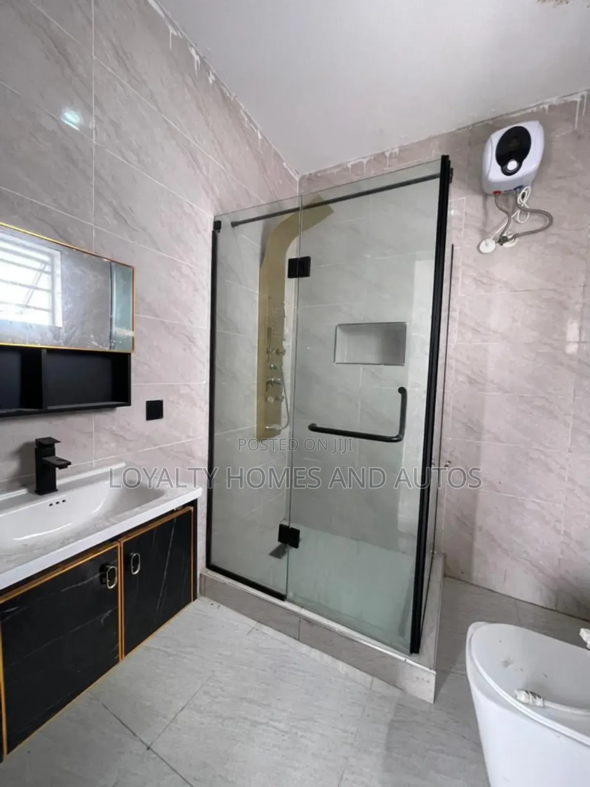 Furnished 4bdrm Duplex in Lekki for sale in Lekki