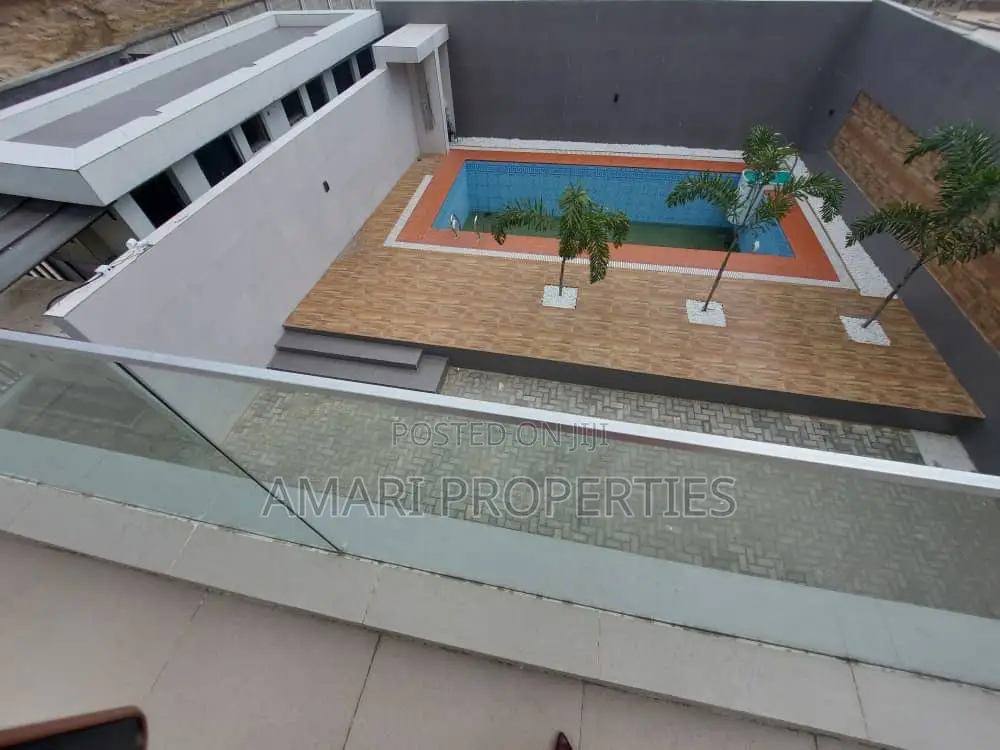 7bdrm Duplex in Banana Island for sale in Banana Island
