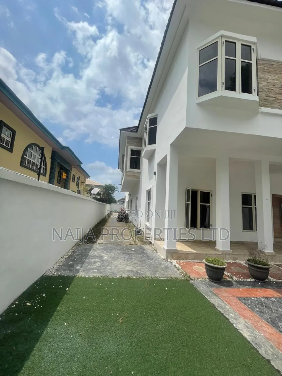 5bdrm Duplex in Vgc, Lekki for sale in Lekki