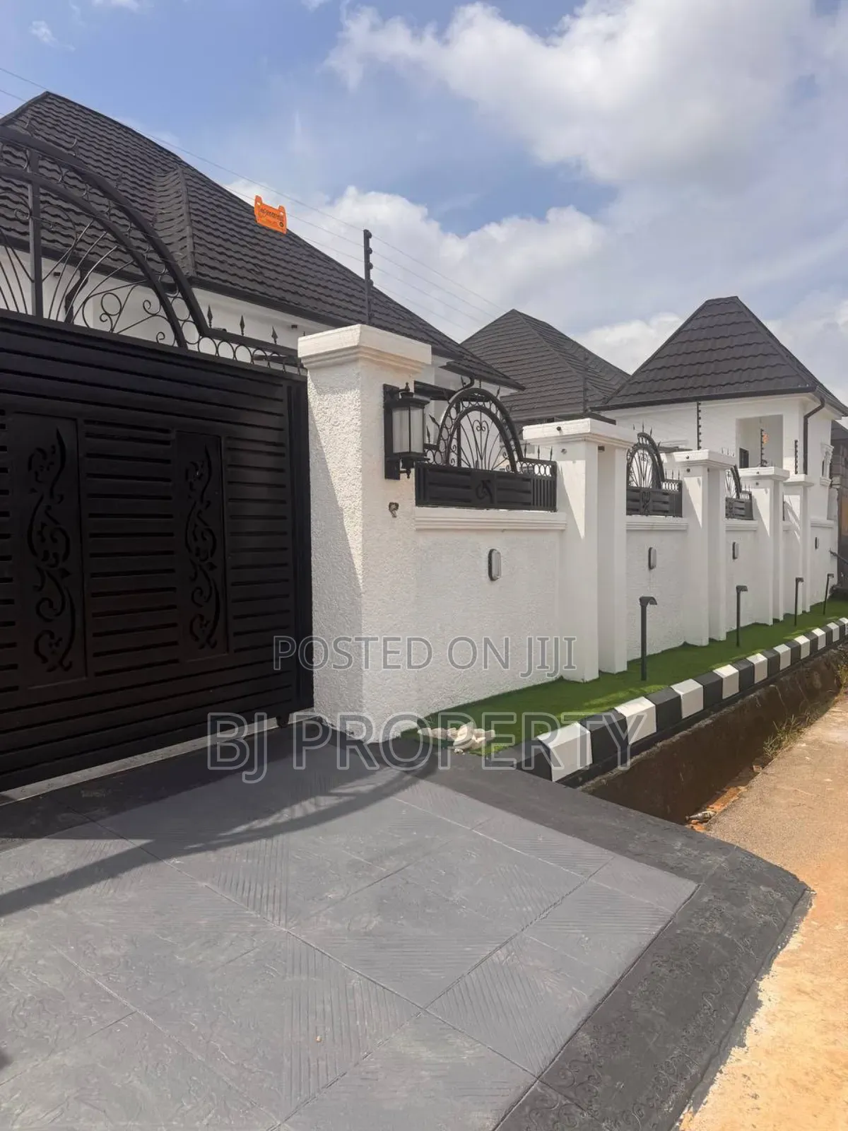 3bdrm Bungalow in Efab, Gwarinpa for sale in Gwarinpa