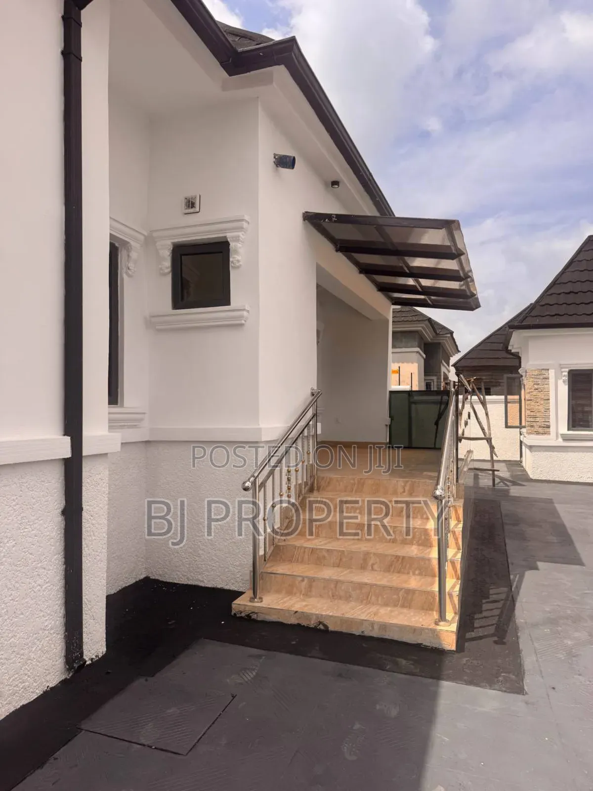 3bdrm Bungalow in Efab, Gwarinpa for sale in Gwarinpa