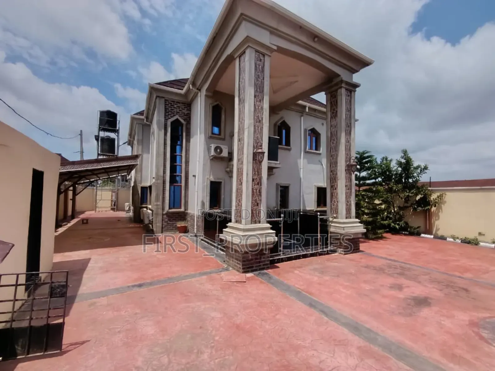 4bdrm Duplex in Agara Estate Off for sale in Ibadan