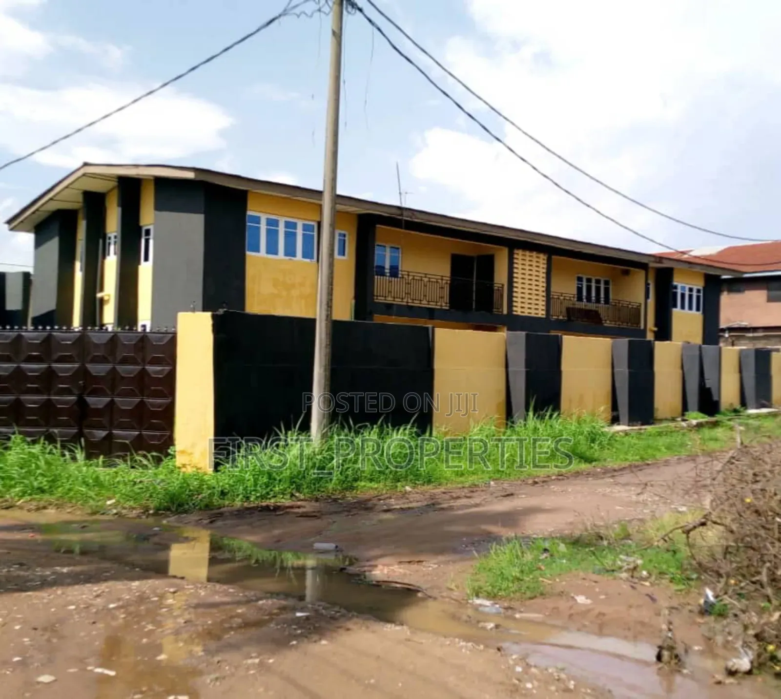 3bdrm Block of Flats in Within Nnpc Apata for sale in Ibadan