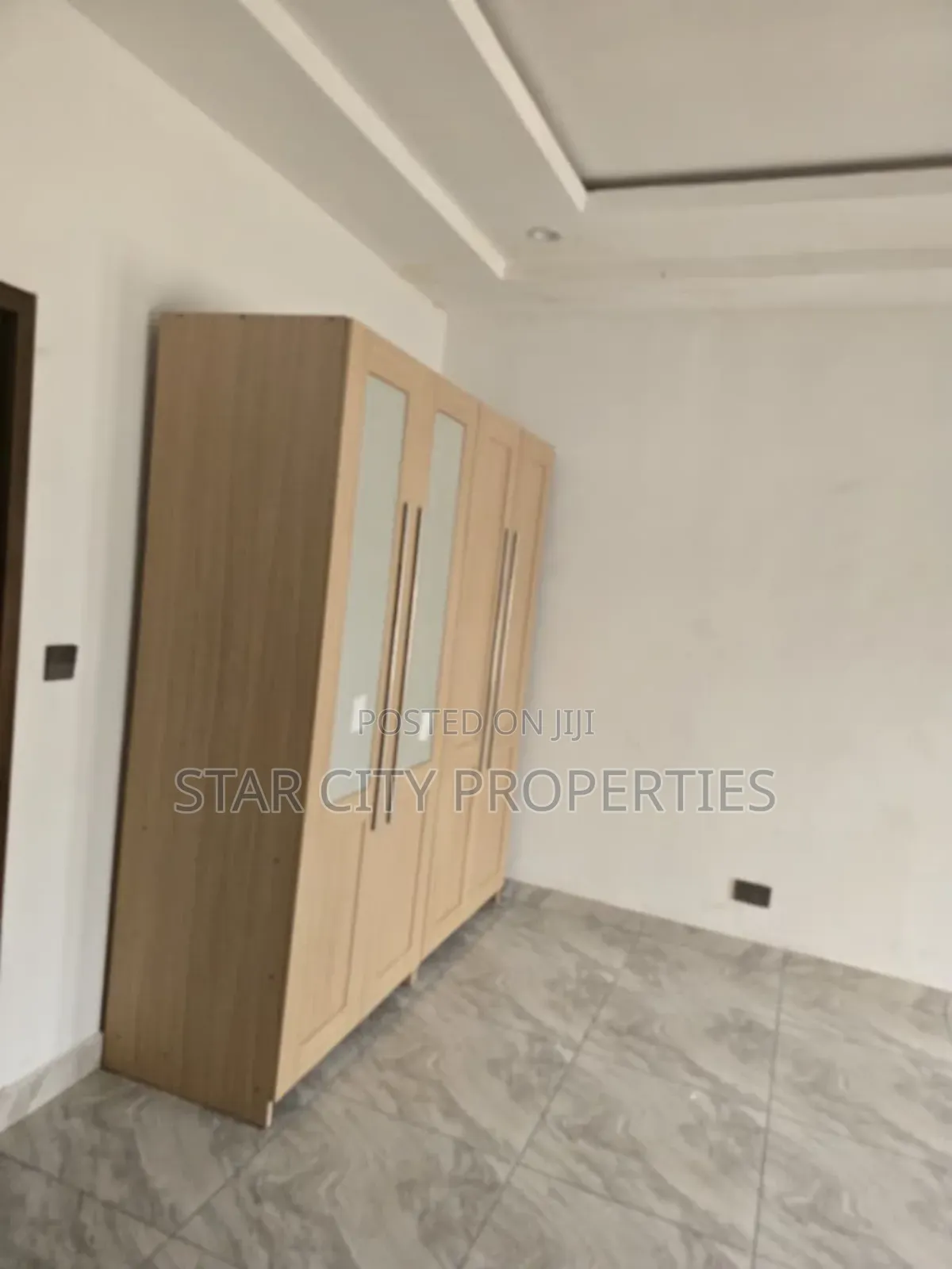 4bdrm Duplex in Allen for rent in Allen Avenue