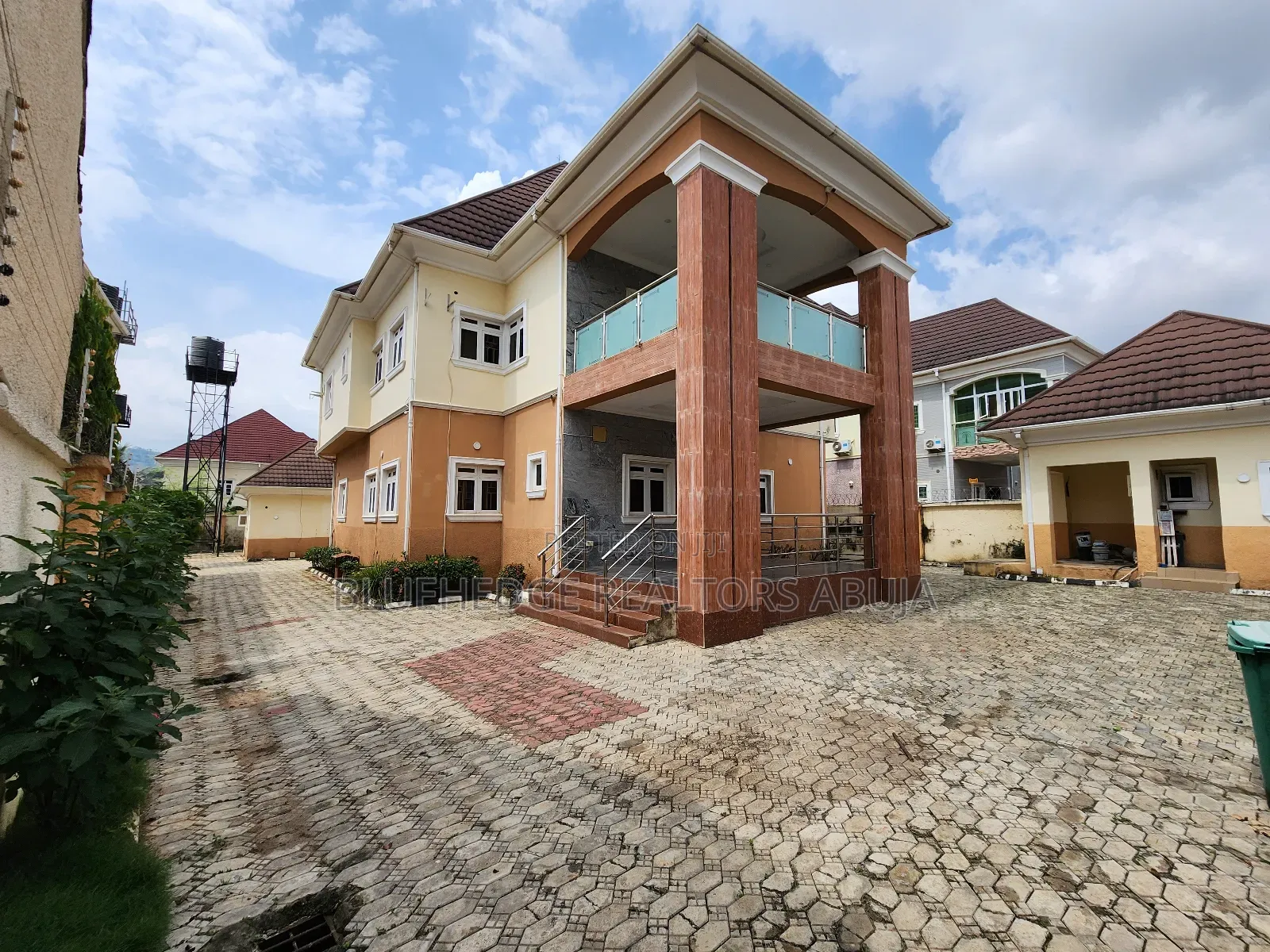 5bdrm Duplex in Mab Global Estate, Gwarinpa for rent in Gwarinpa