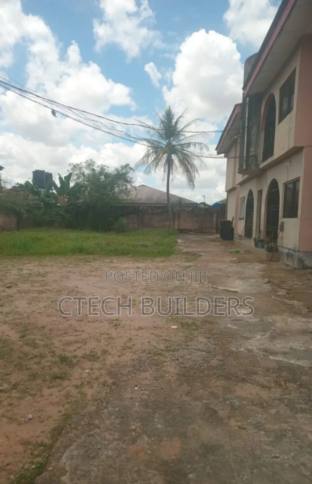 12bdrm Block of Flats in Benin City for sale in Benin City