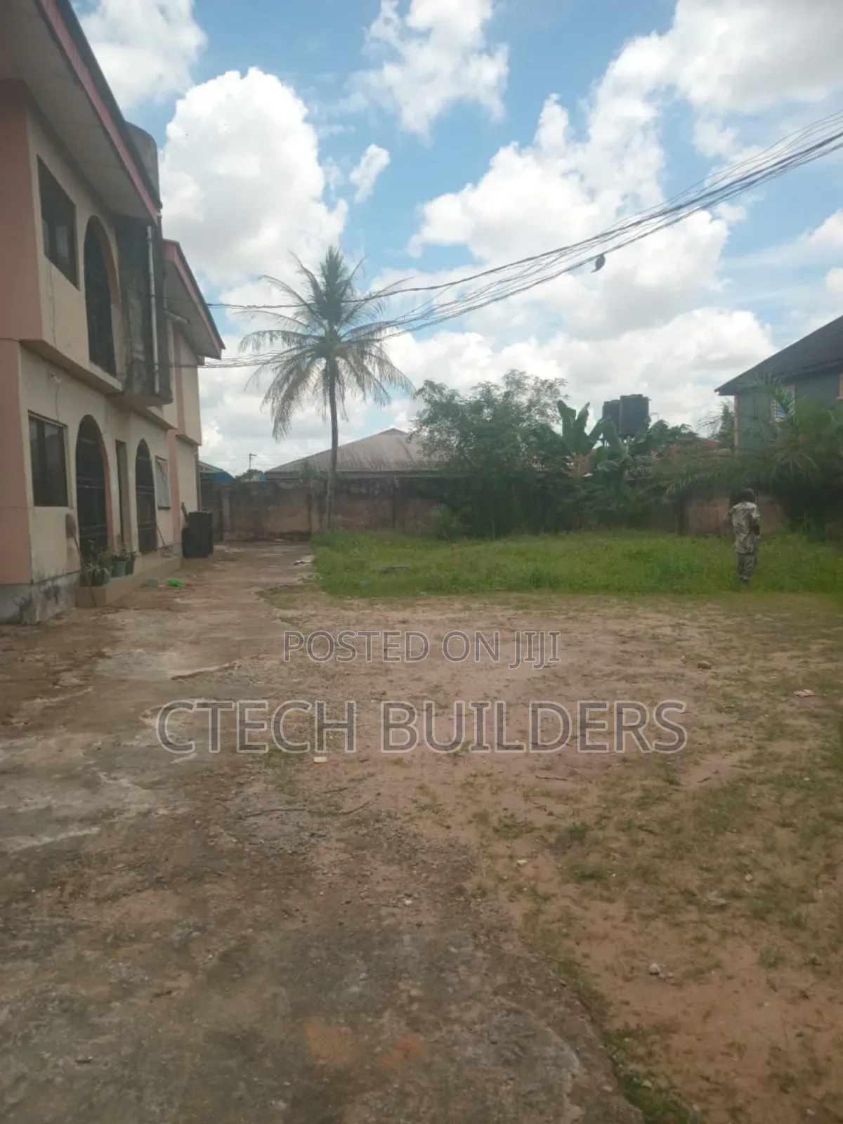 12bdrm Block of Flats in Benin City for sale in Benin City